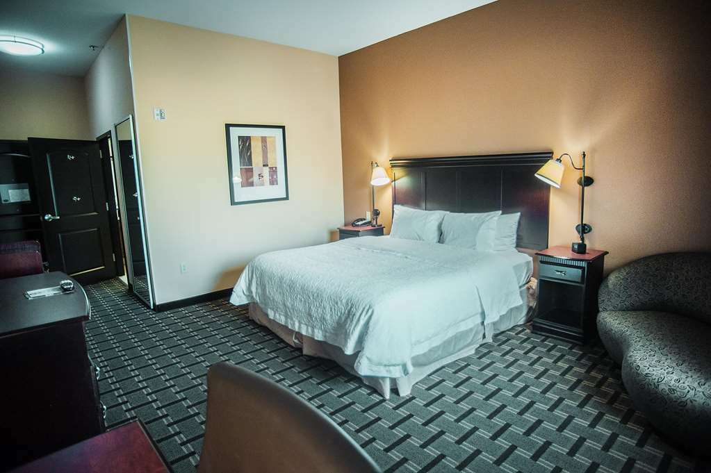 Hampton Inn & Suites Palestine Ruang foto