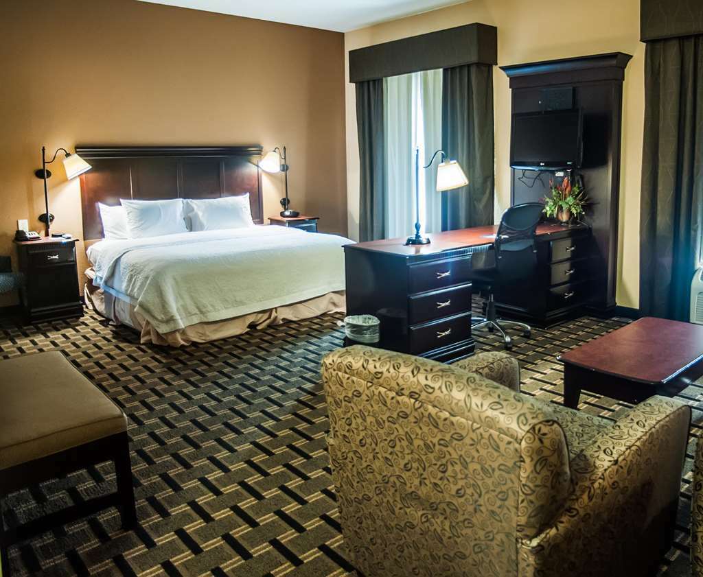Hampton Inn & Suites Palestine Ruang foto